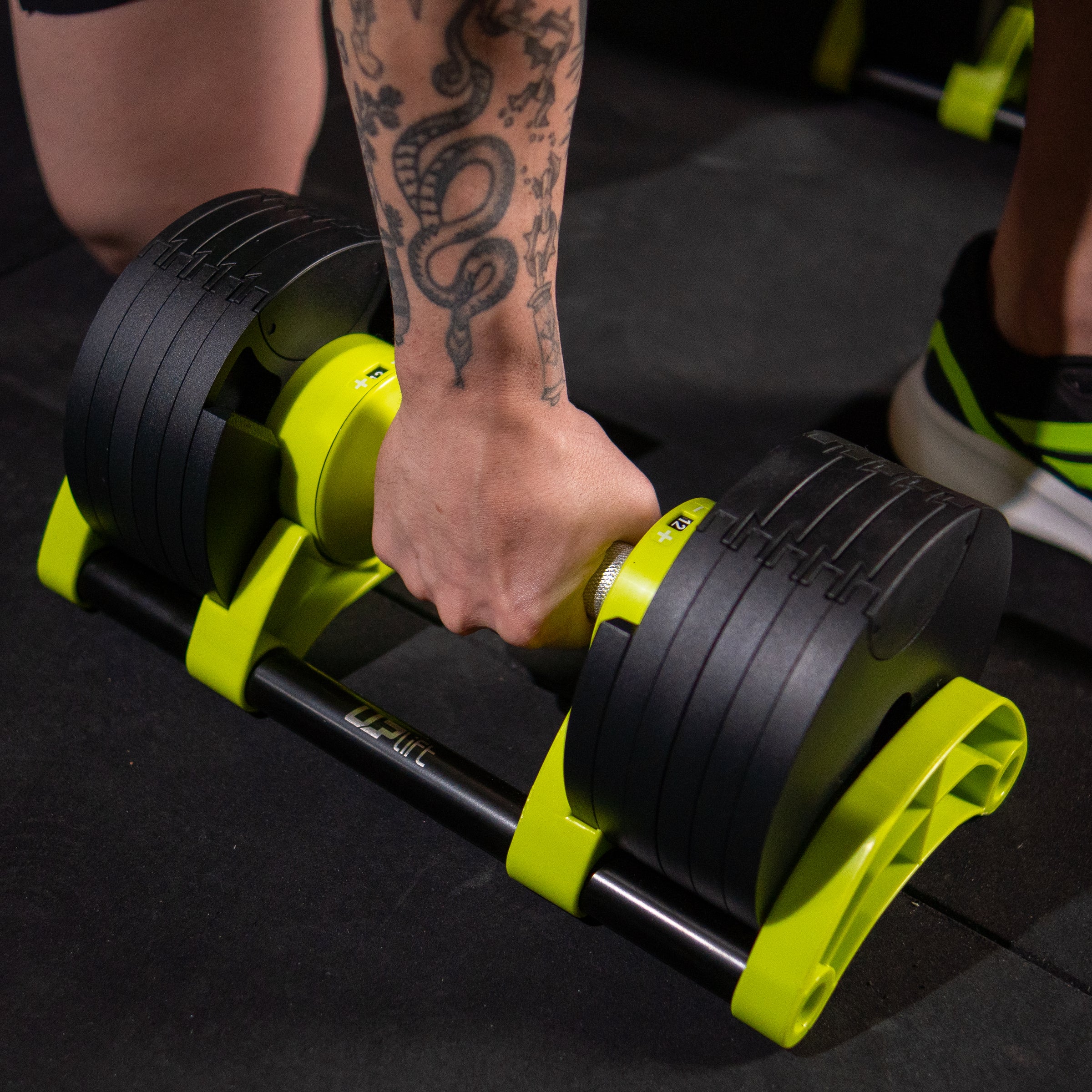 Kit Banco AB1200 + Par de Halter Ajustável Fastlock 20kg UPLIFT