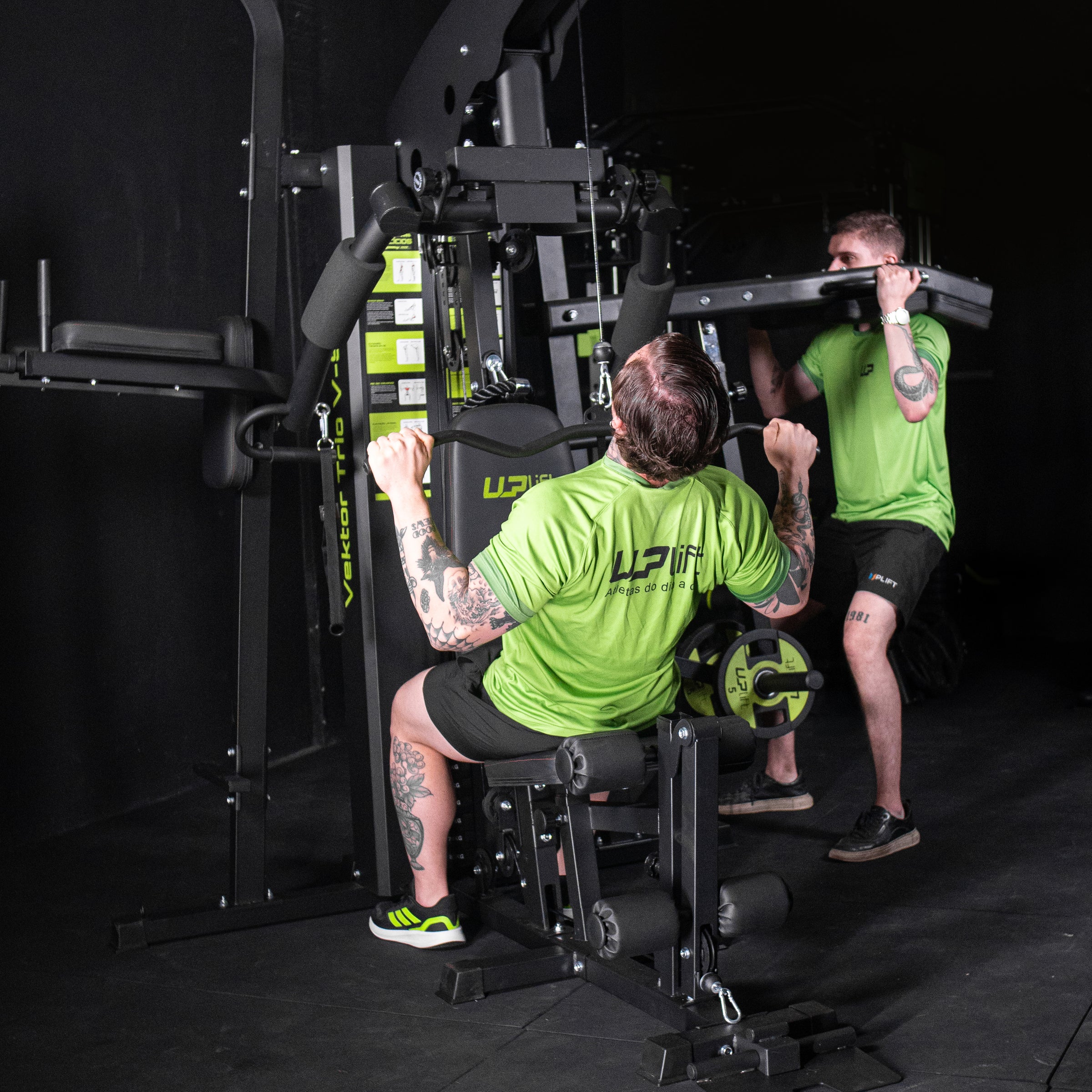 Estação de Musculação 85kg 25 em 1 Vektor Trio V-Squat UPLIFT